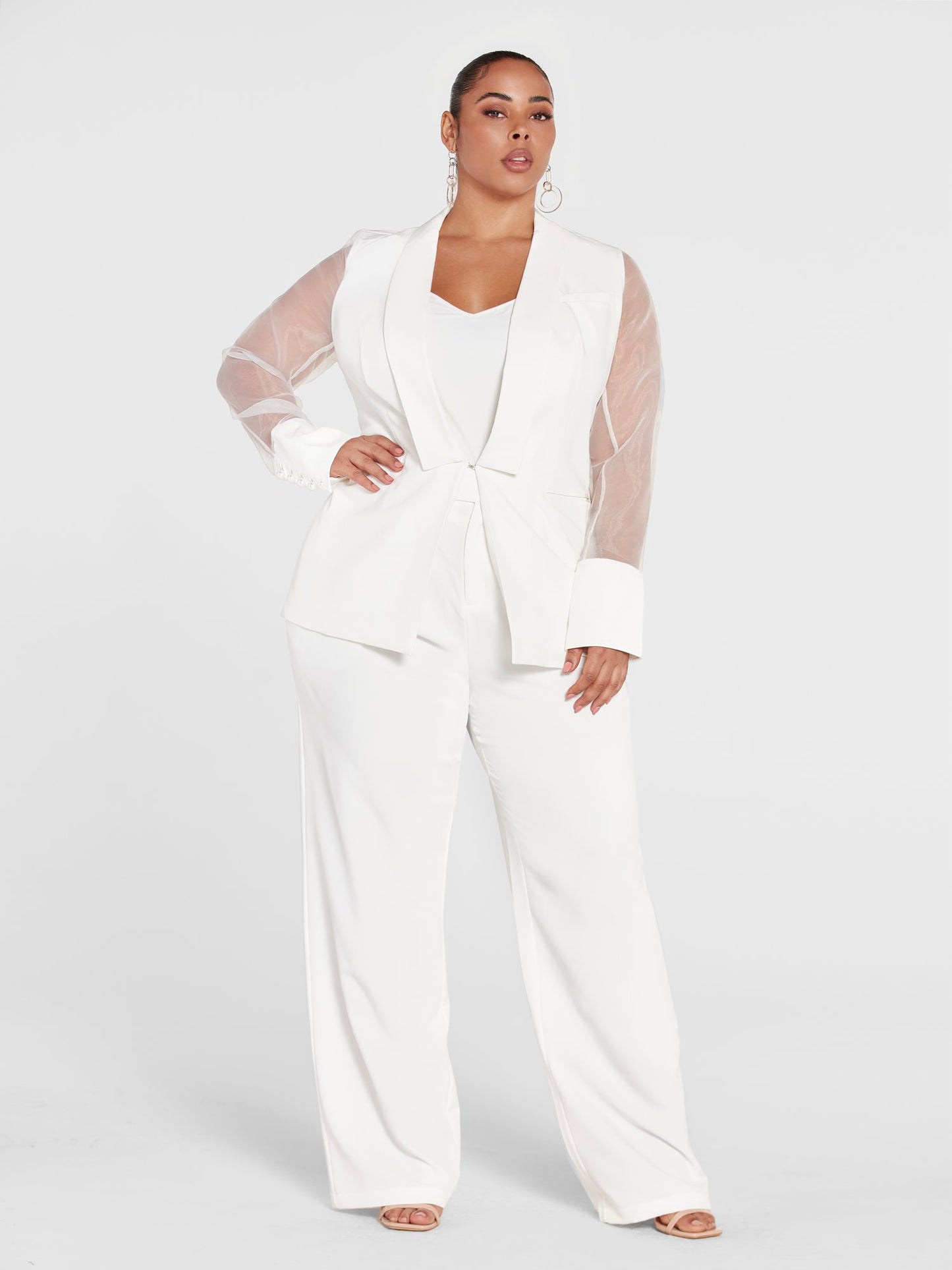 #color:IVORY