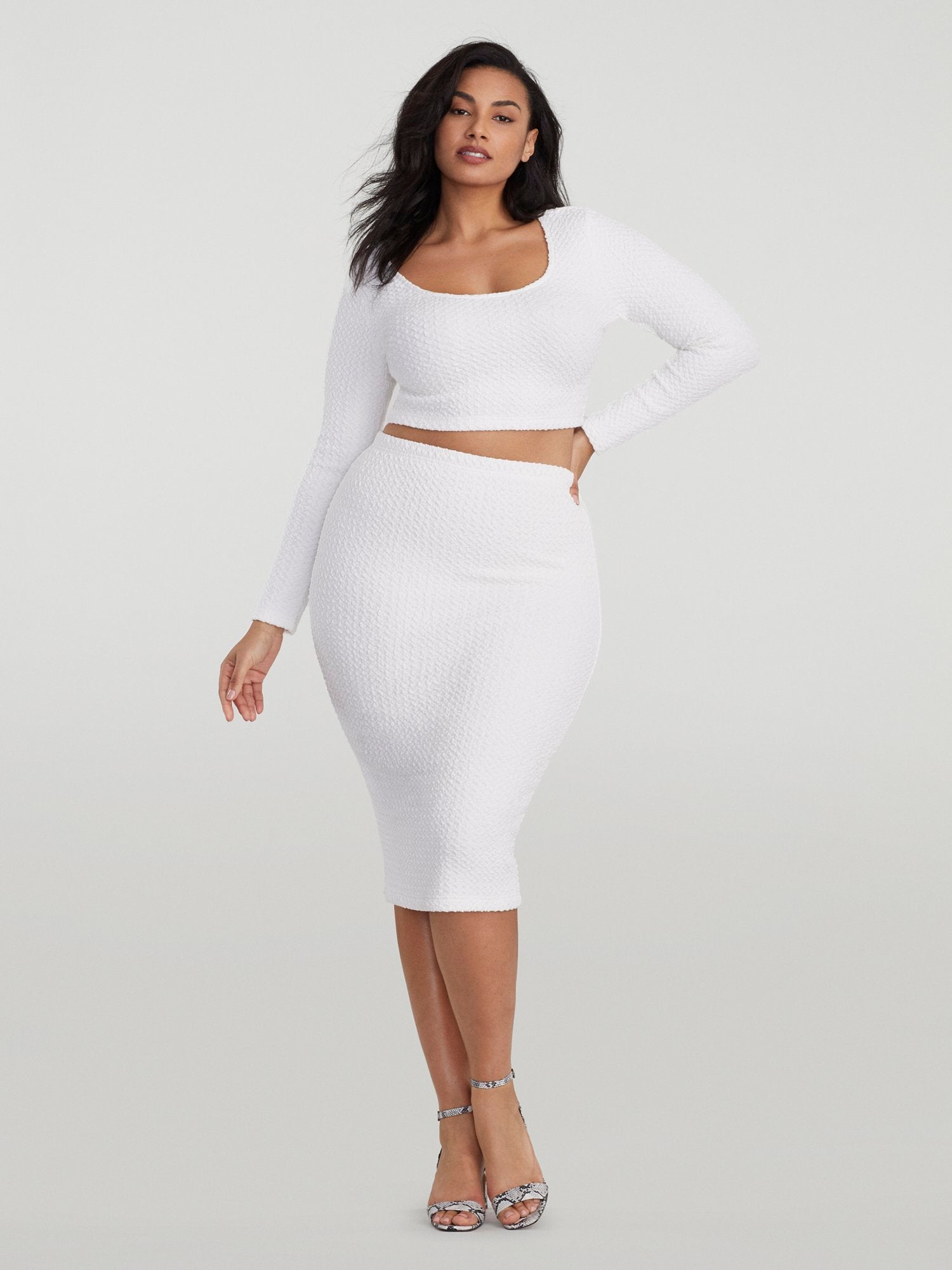 #color:WHITE