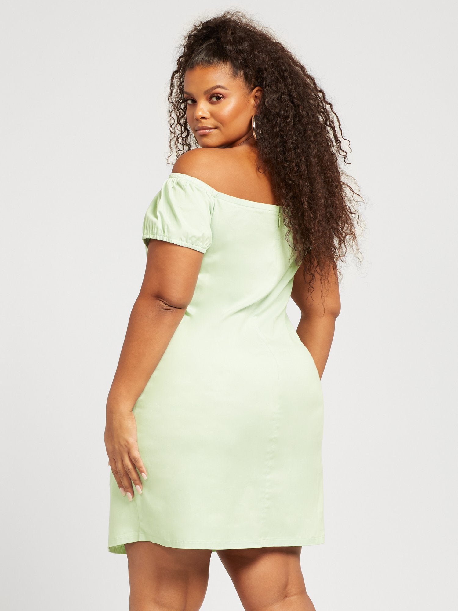#color:LIGHT GREEN