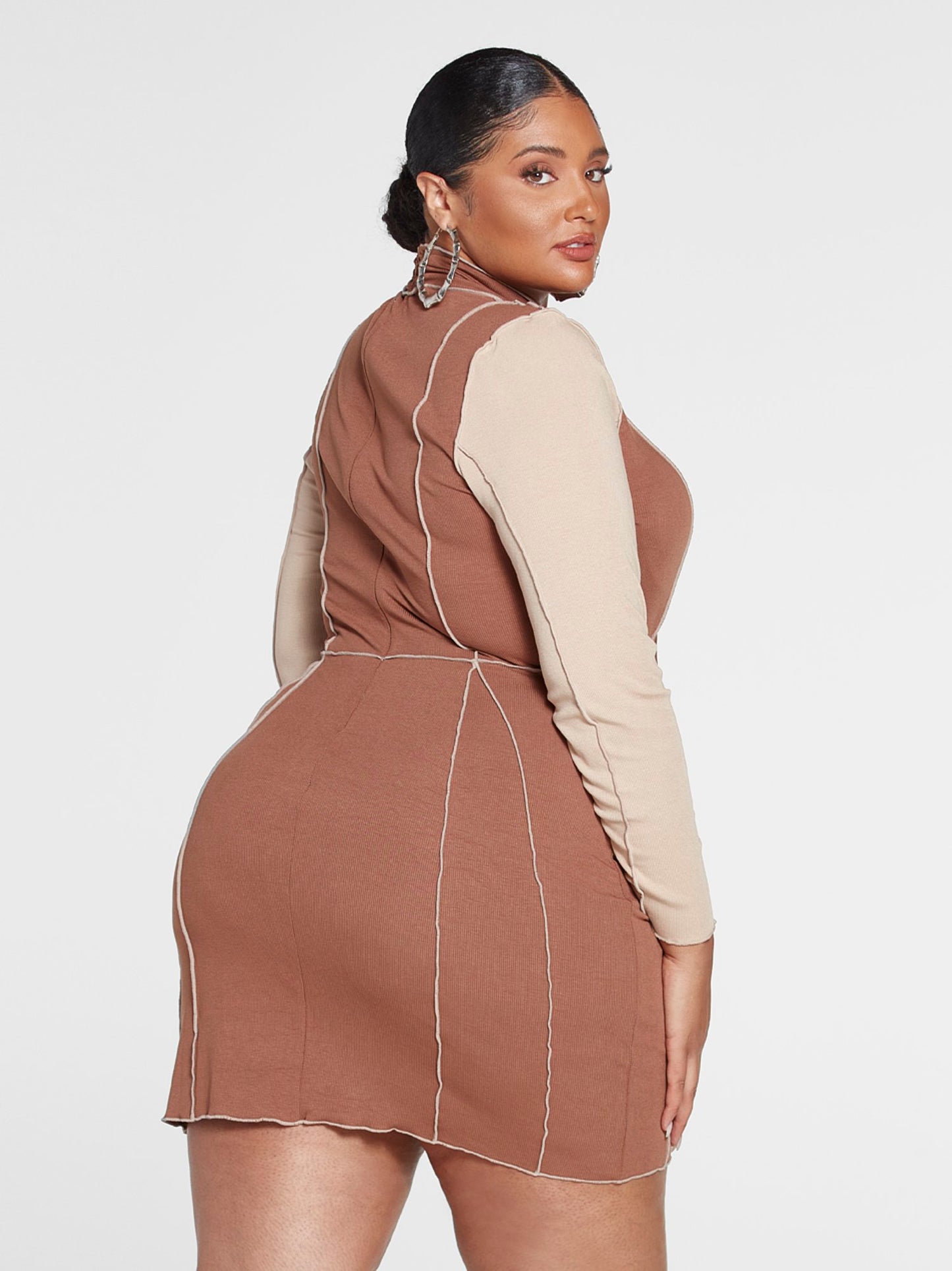 #color:BROWN