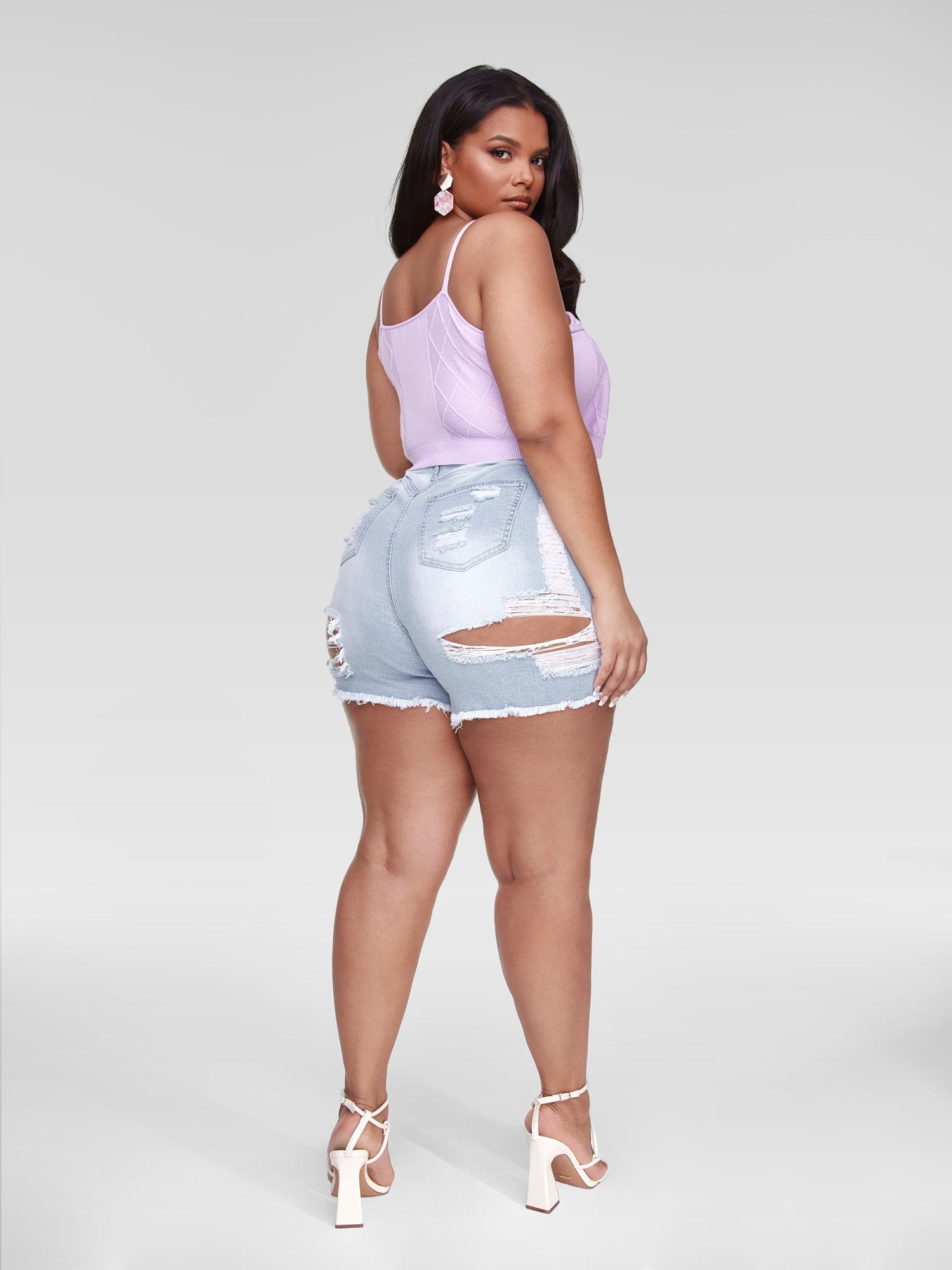 #color:DREAMY LILAC