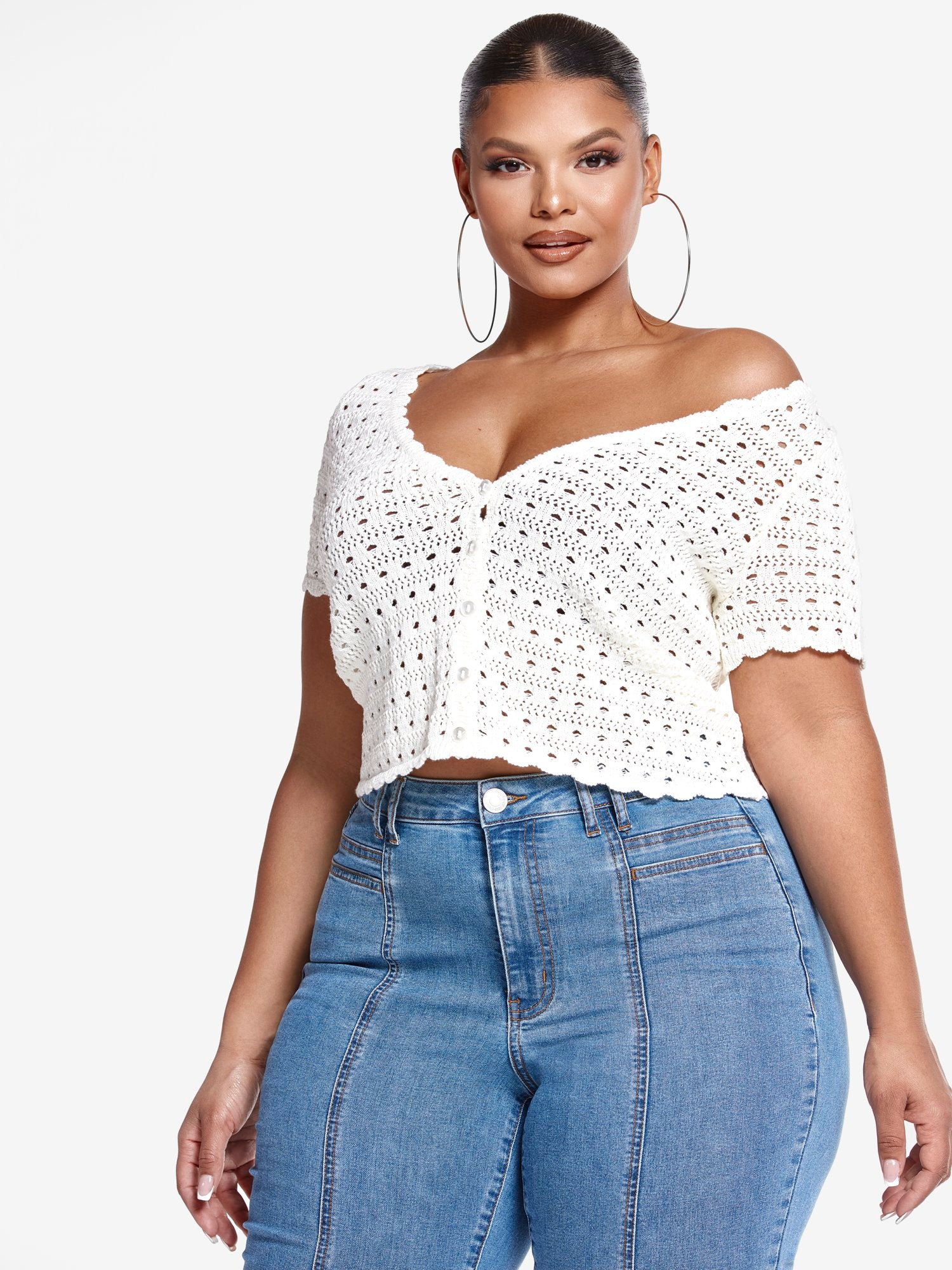 #color:IVORY