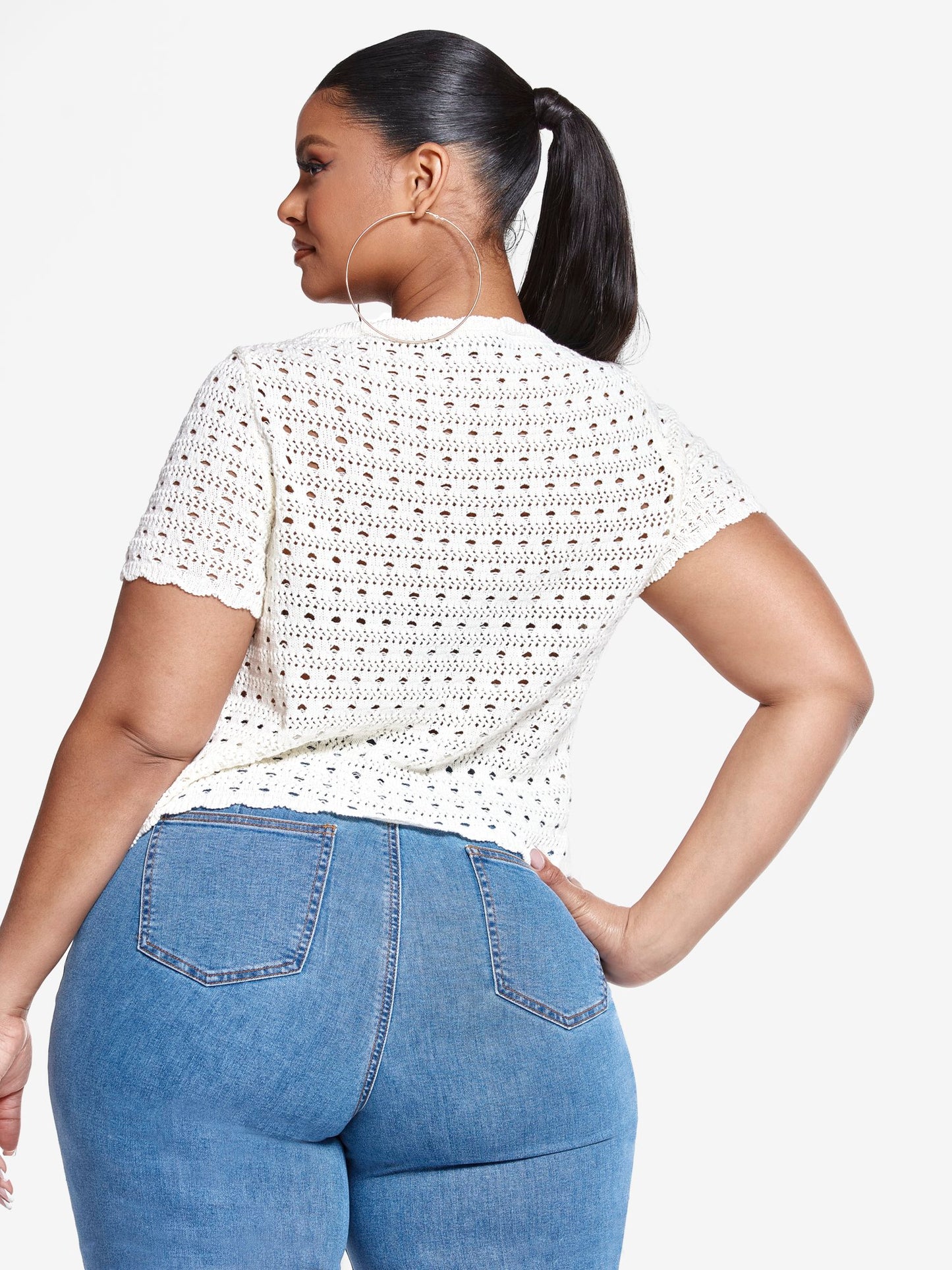 #color:IVORY