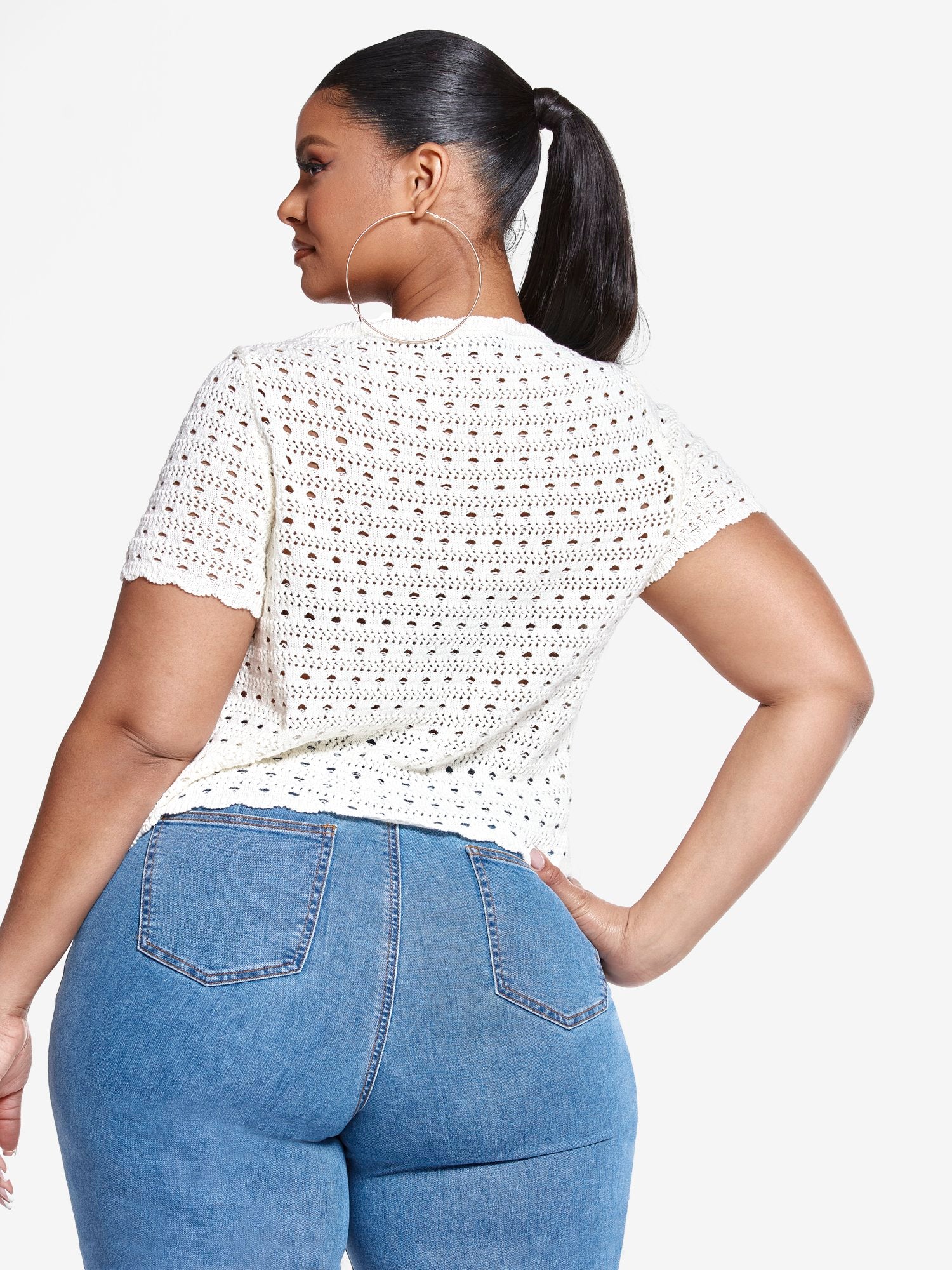 #color:IVORY