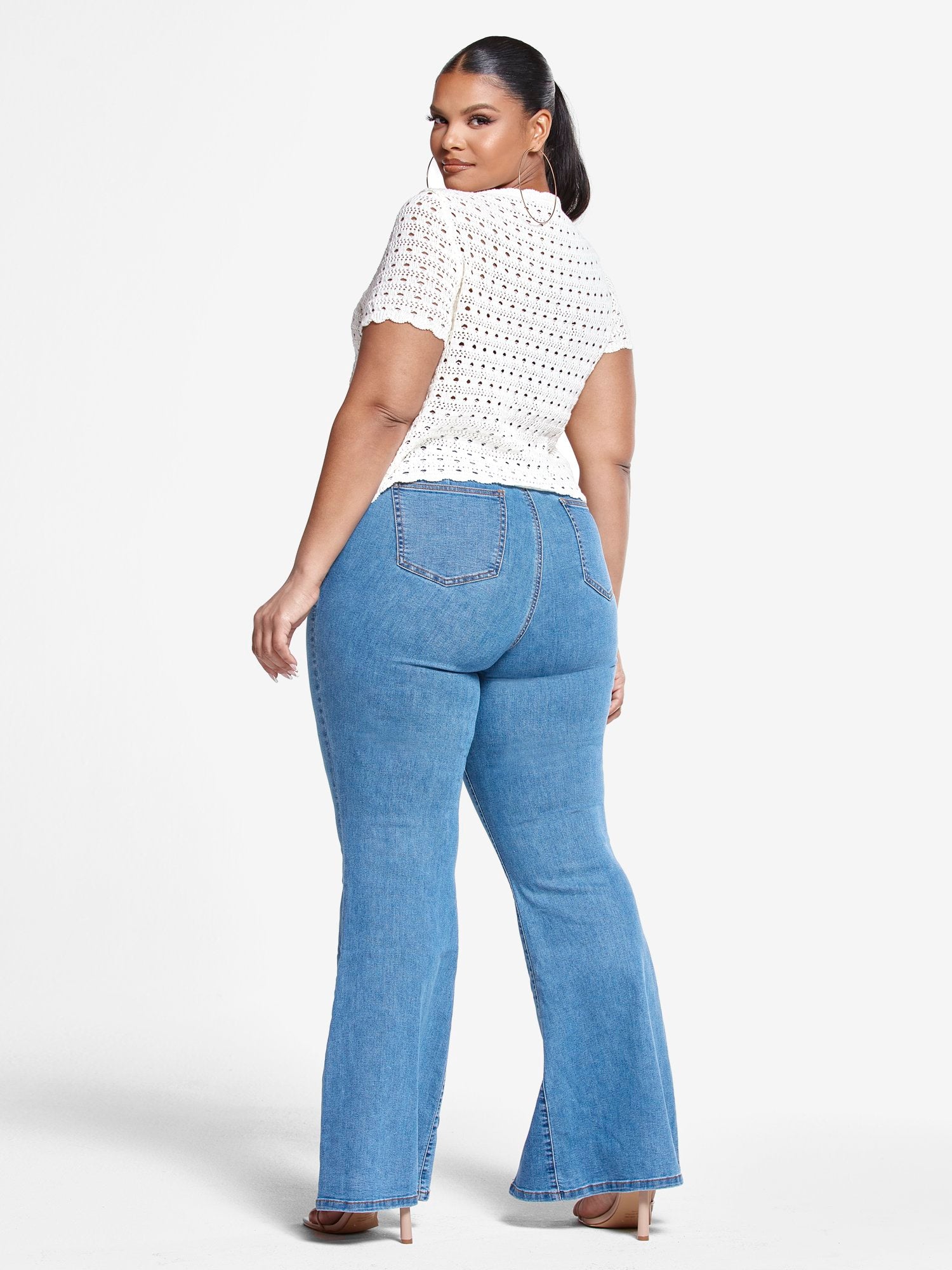 #color:IVORY