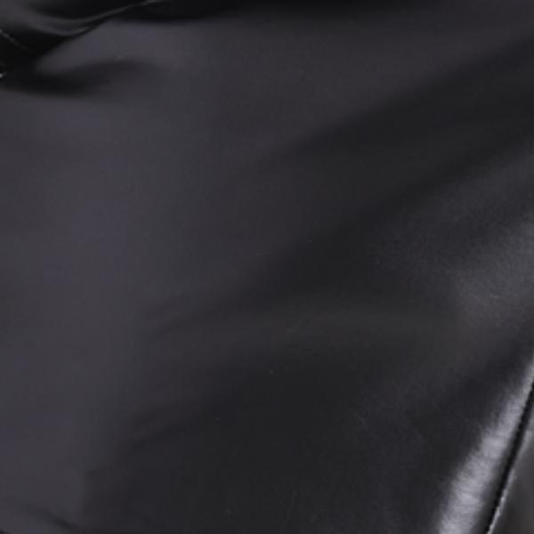 #swatch:BLACK