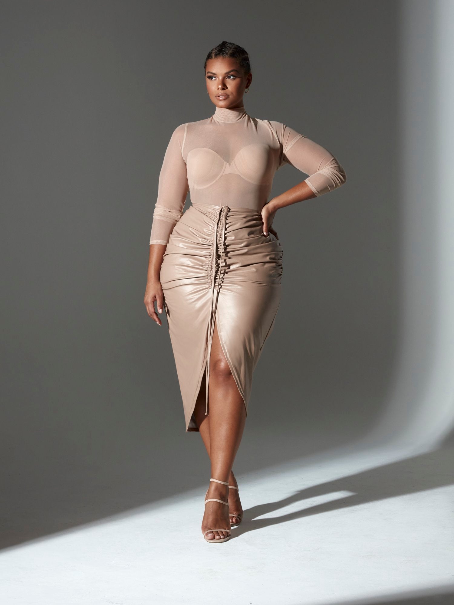 #color:NUDE