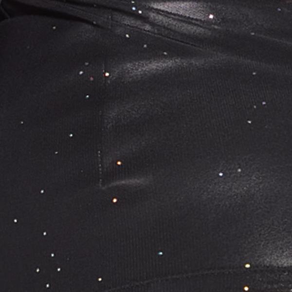 #swatch:BLACK