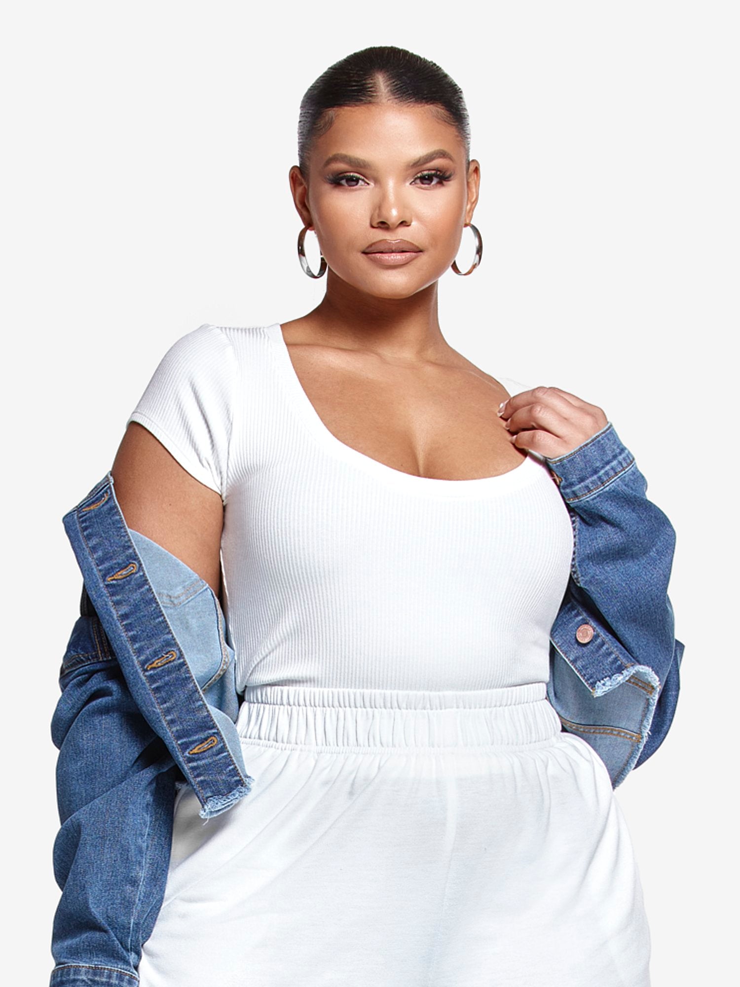#color:IVORY