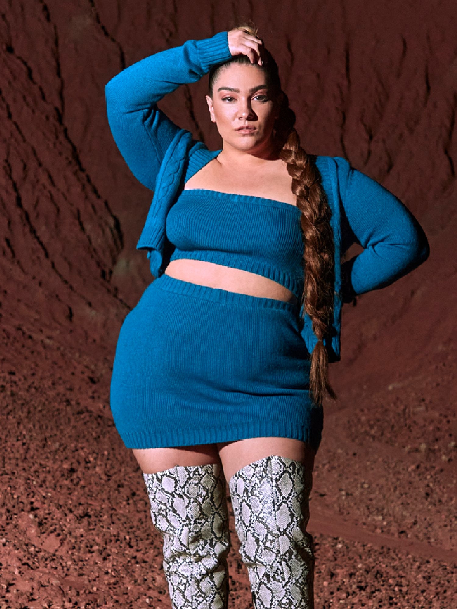 #color:ROYAL BLUE