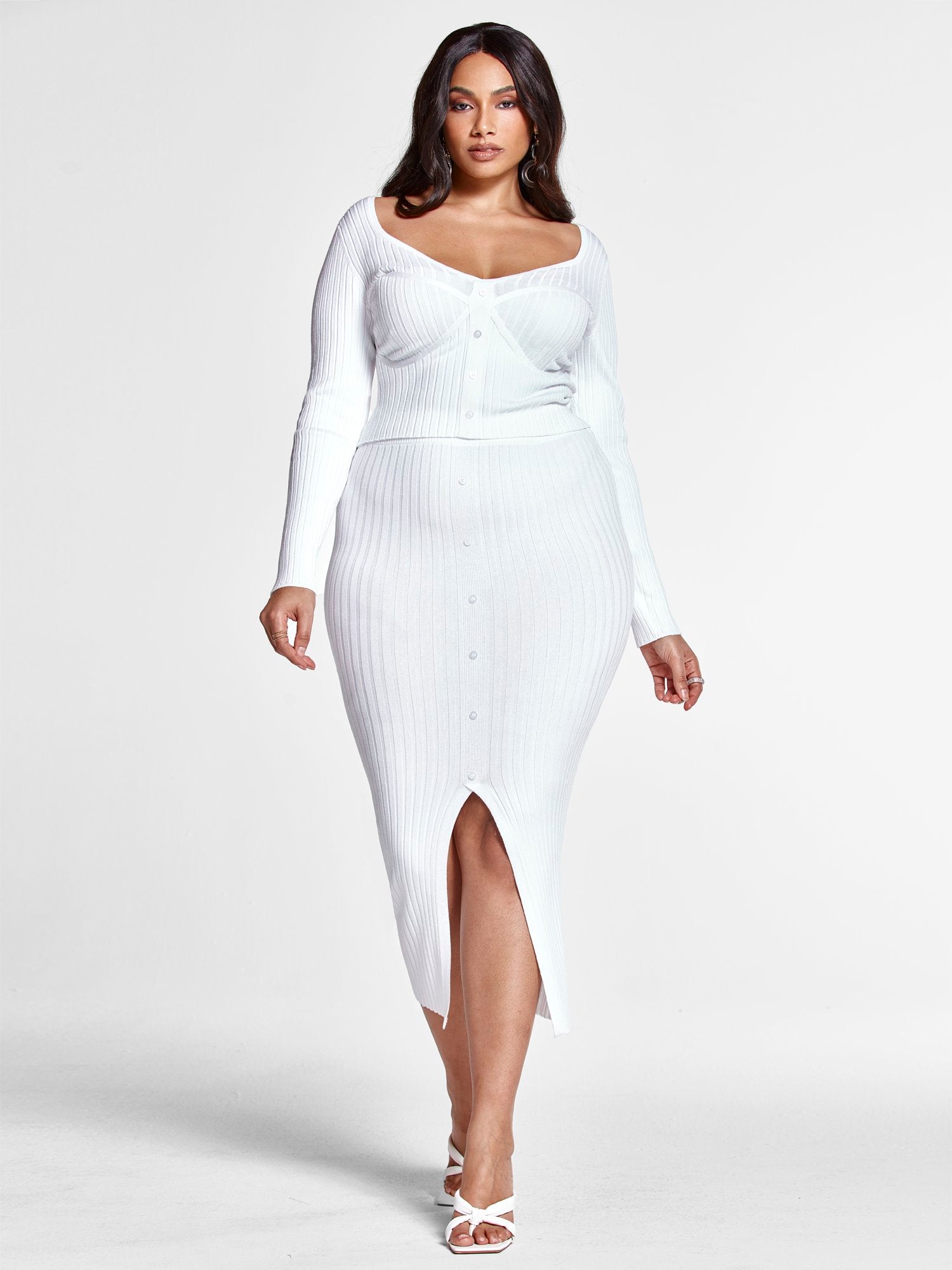 #color:IVORY