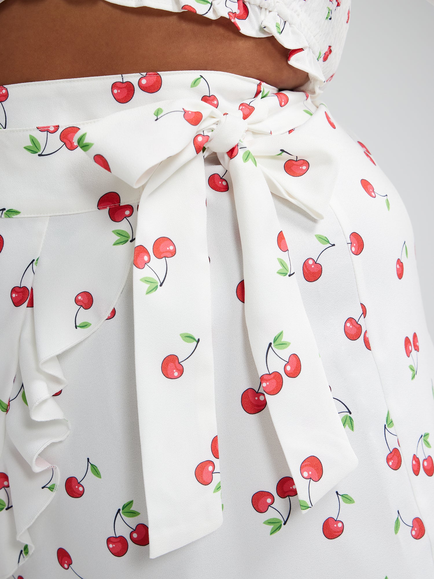 #color:WHITE