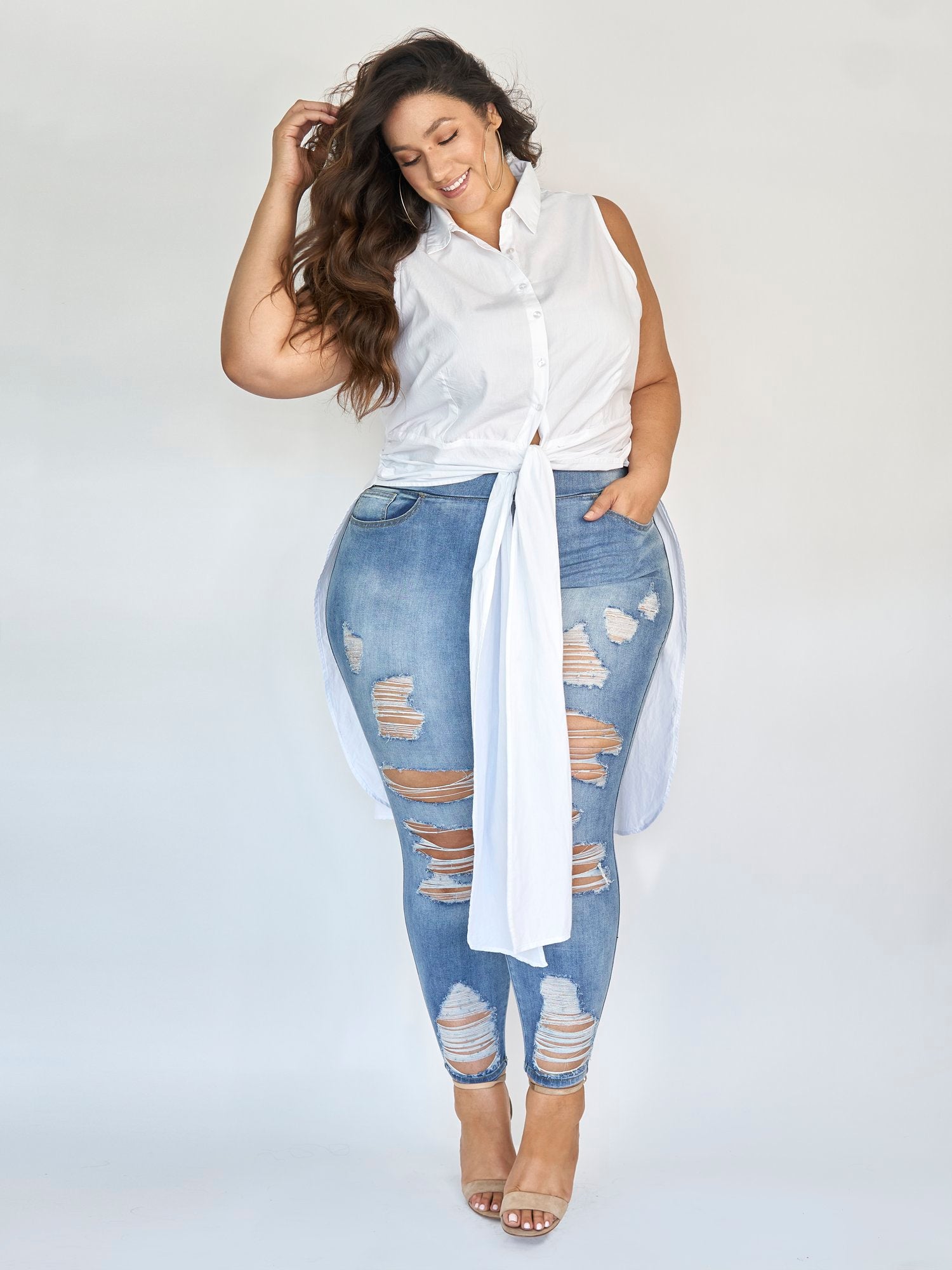 #color:WHITE