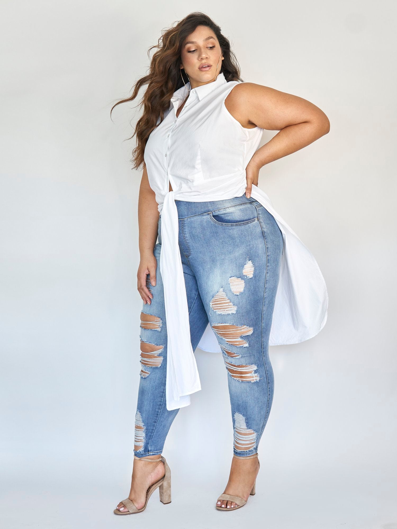#color:WHITE