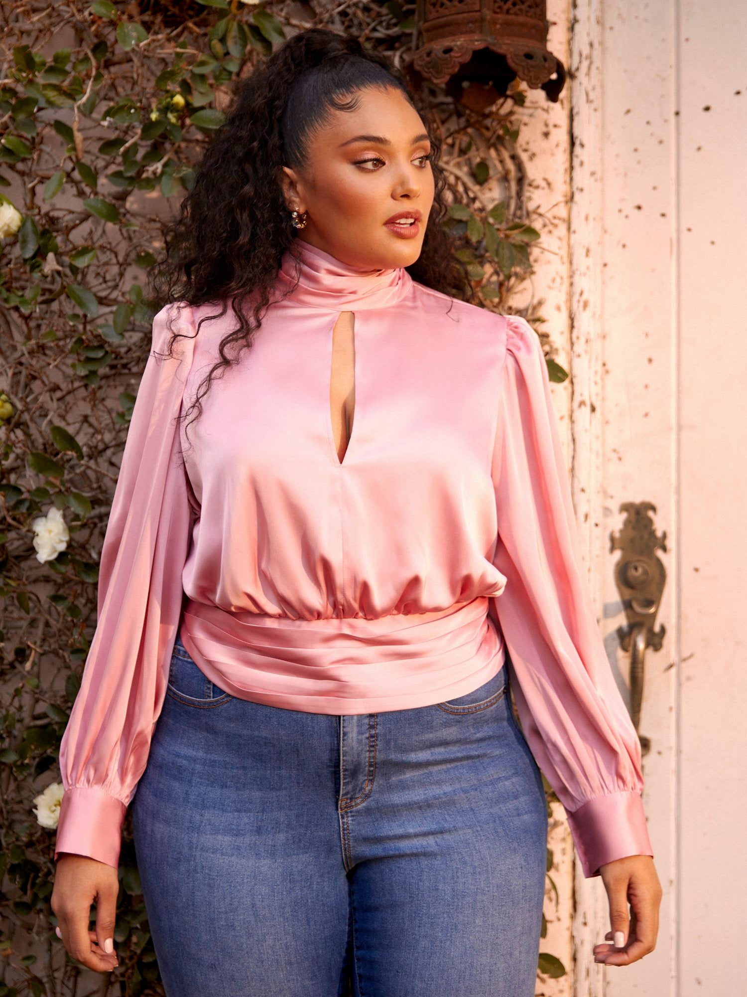 #color:BLUSH