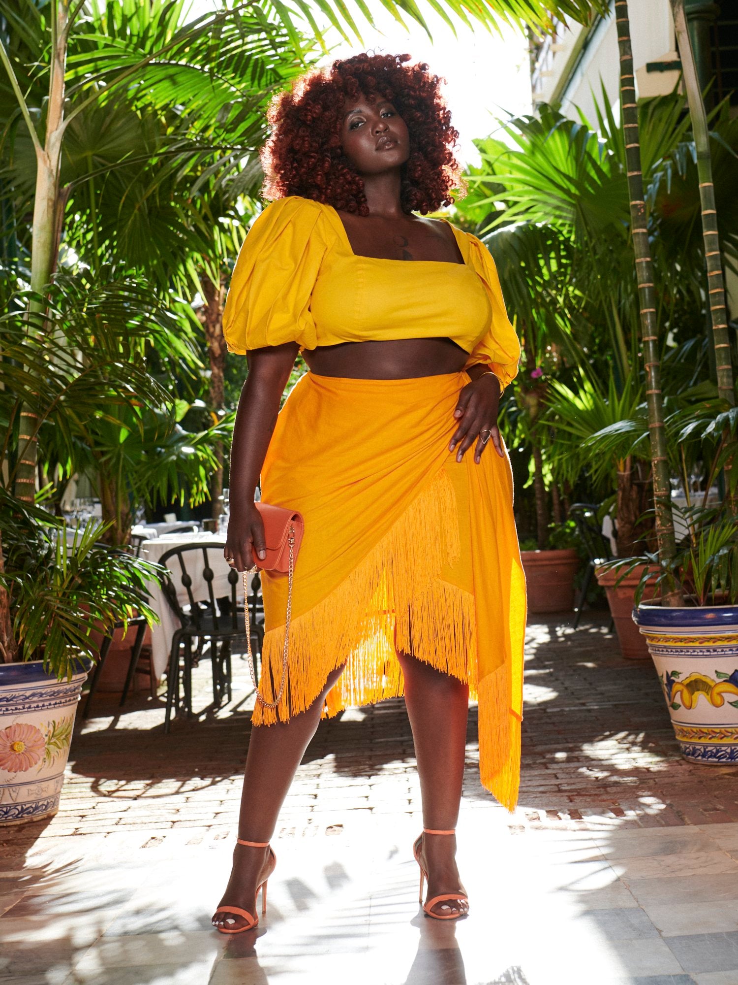 #color:YELLOW