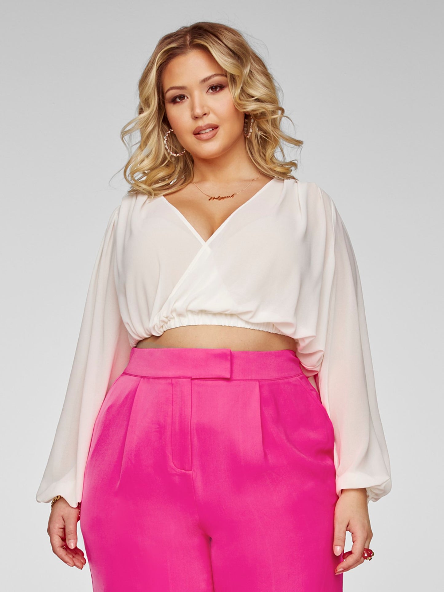 #color:IVORY