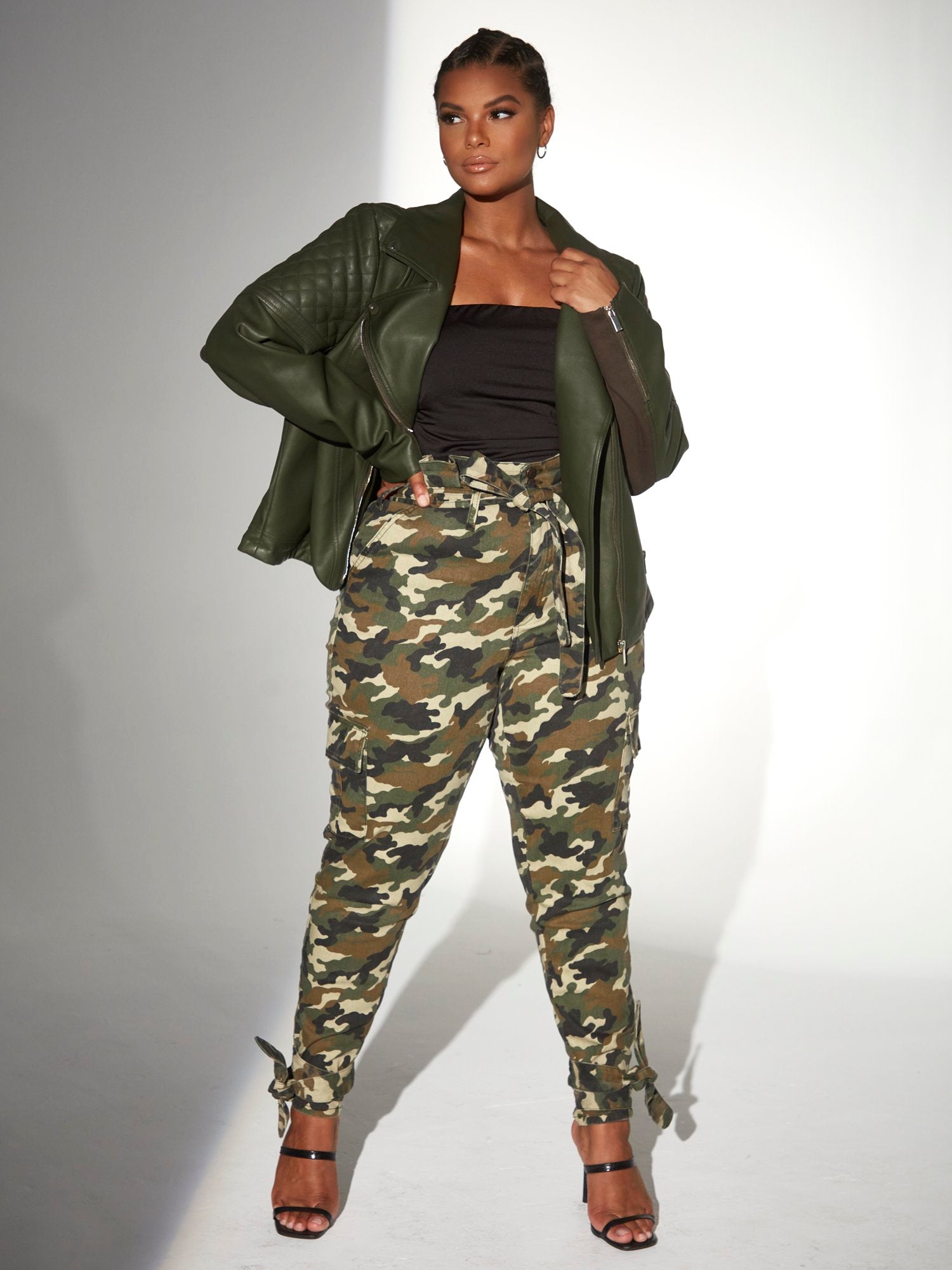 #color:WOODLAND GREEN
